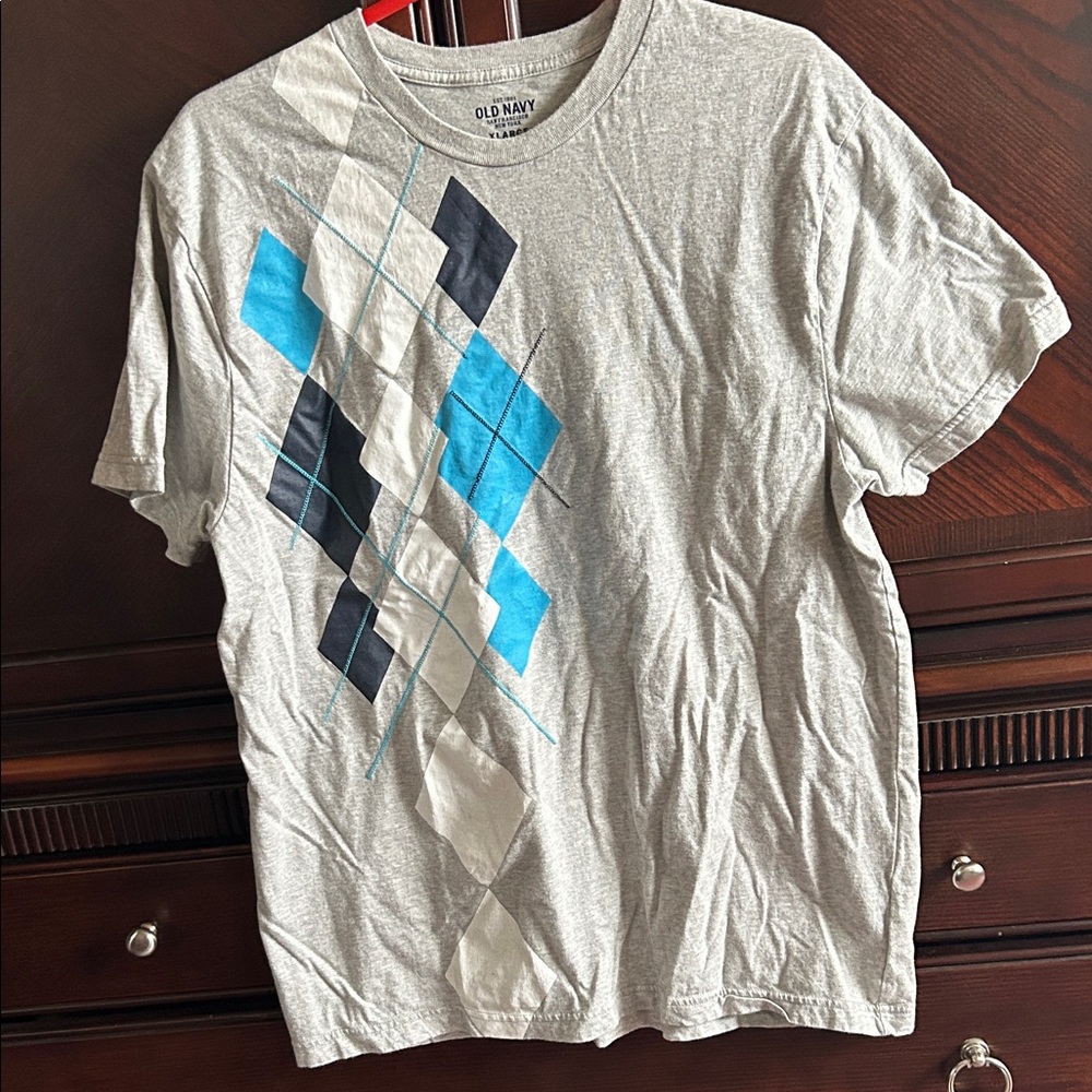 Old Navy Gray T-Shirt with Blue and Black Argyle Design